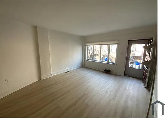 1547 S Myrtlewood St — Photo 5