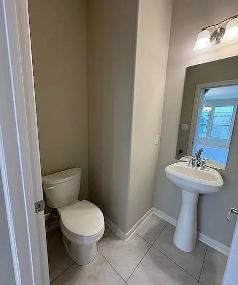 1404 E Sonador Dr S — Photo 15