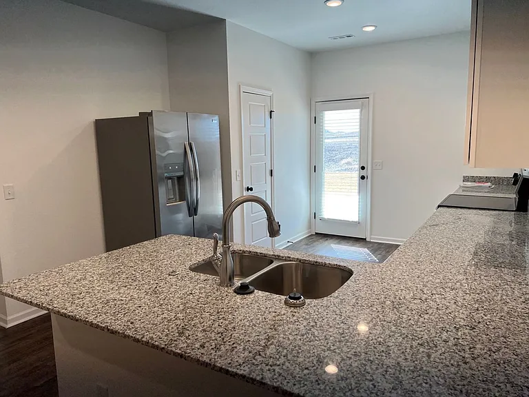 402 Alex Jordan Dr — Photo 7