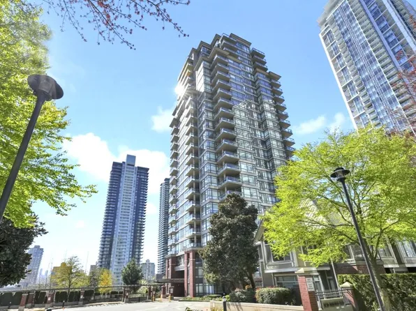 4132 Halifax St #1105, Burnaby, BC V5C 6V1