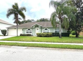 5907 Ridge Lake Cir, Vero Beach, FL 32967