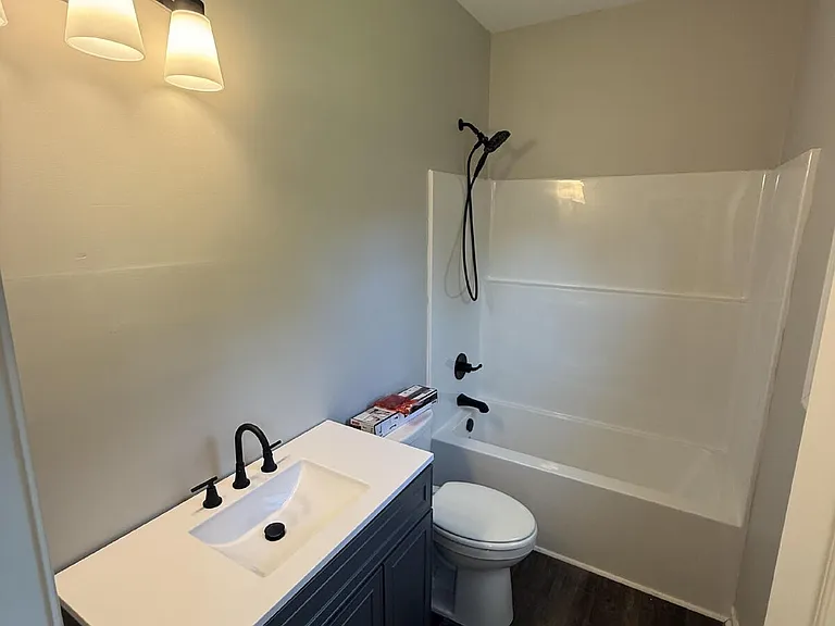 32 Edwards St — Photo 16
