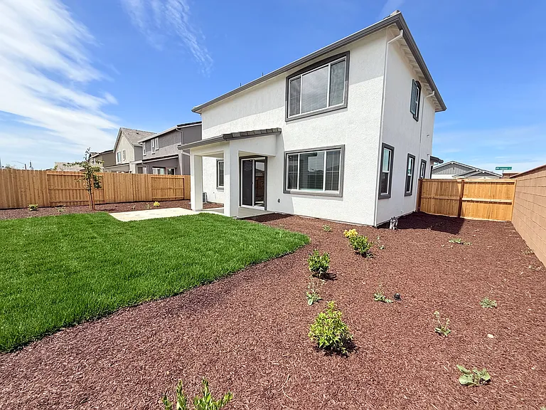 8372 Valpane Way — Photo 2