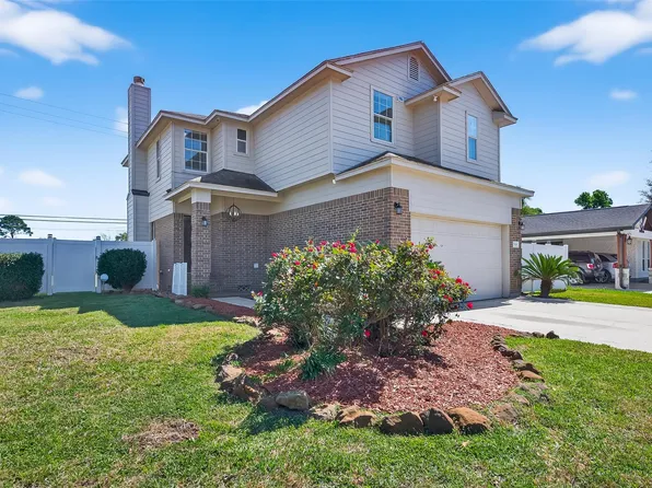 8014 Royalwood Dr, Houston, TX 77049