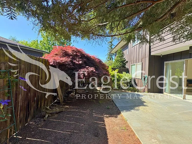 364 Catherine St #M1 — Photo 17