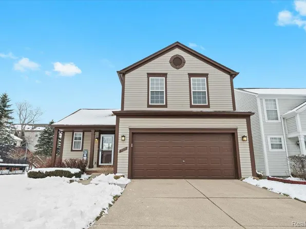 5071 Meadow Crest Cir, Holly, MI 48442