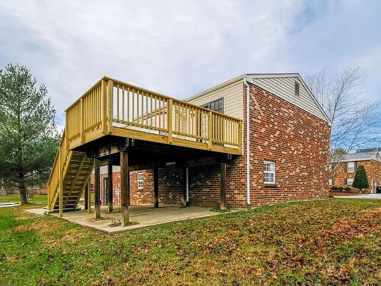 11818 Sylvia Dr — Photo 33