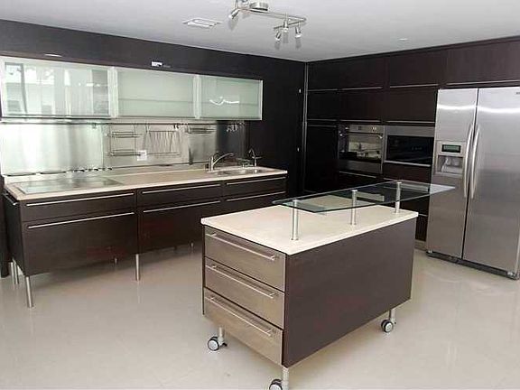 3rd image of 6000 Collins Ave APT 127