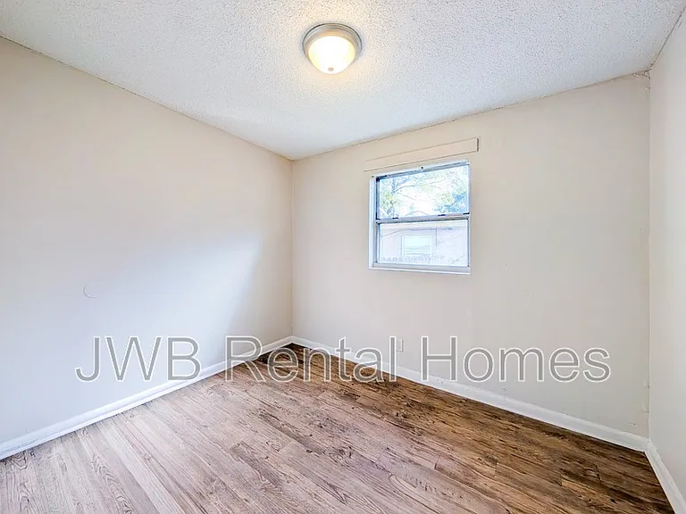 3118 Dignan St — Photo 8