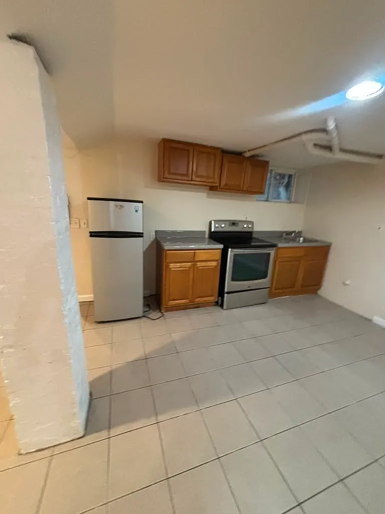 1 bed, $1,100 — Photo 4