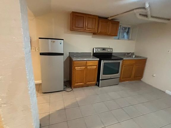 4th image of 44 N 7th St Floor 1