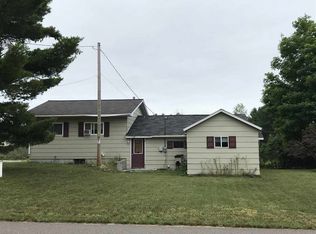 N7608 Pine St, Au Train, MI 49806