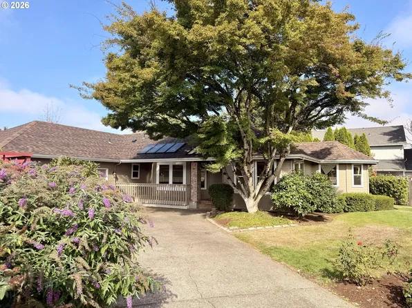 2990 Gilham Rd, Eugene, OR 97408
