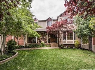 3002 S Windsor Ln, Bountiful, UT 84010