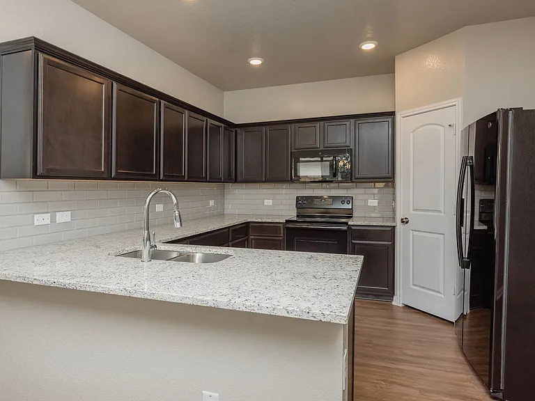 1515 Case Rd — Photo 17