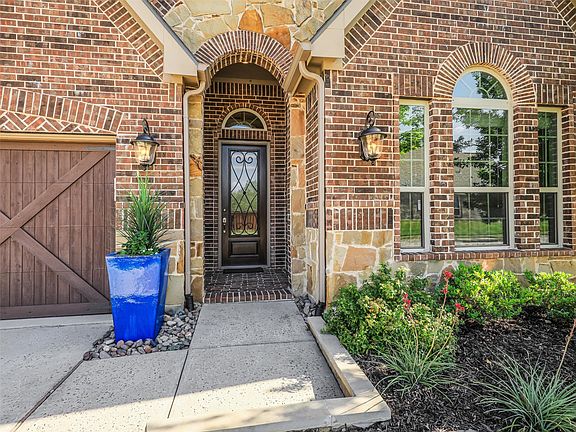 2nd image of 3613 Smith Ln