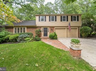 202 Gravel Bend Rd, Cherry Hill, NJ 08034