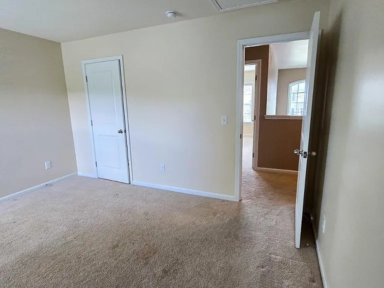 122 Windrush Ln — Photo 39