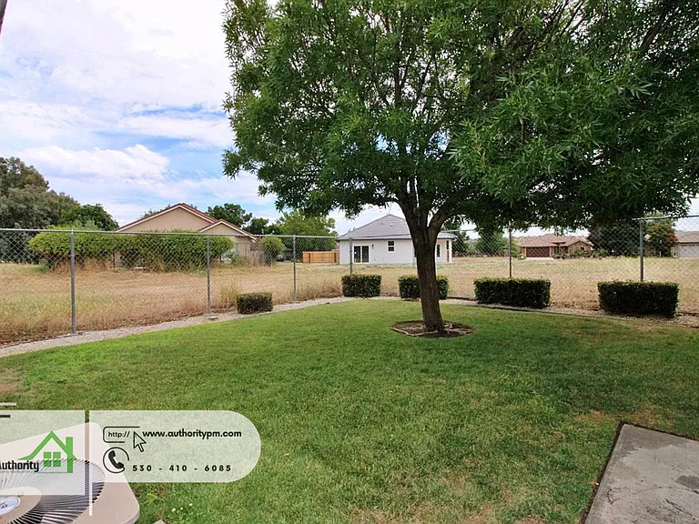 22375 Rio Alto Dr #A — Photo 18