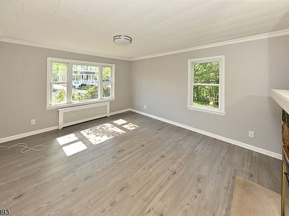 4th image of 1113 Cedar Street