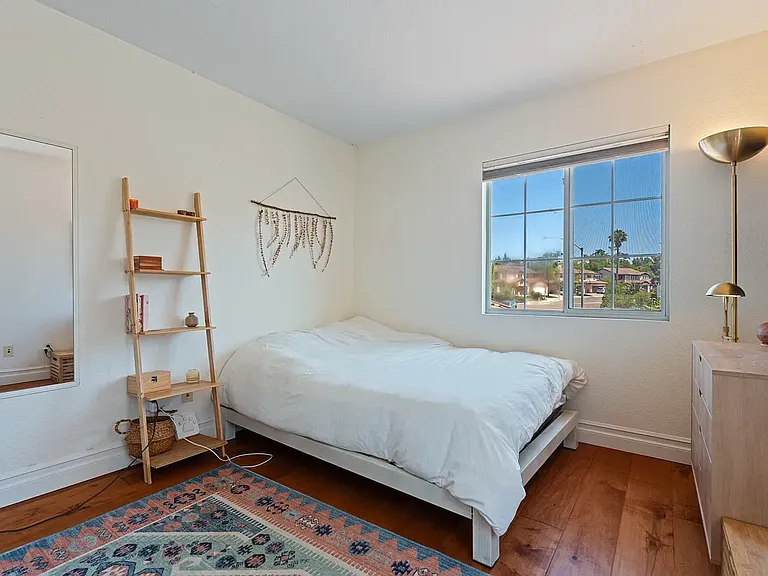 16375 Alipaz Ct — Photo 25
