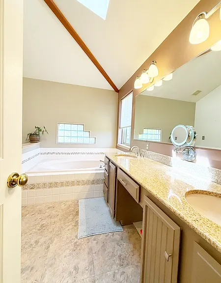 634 NE Dawn Rd — Photo 14