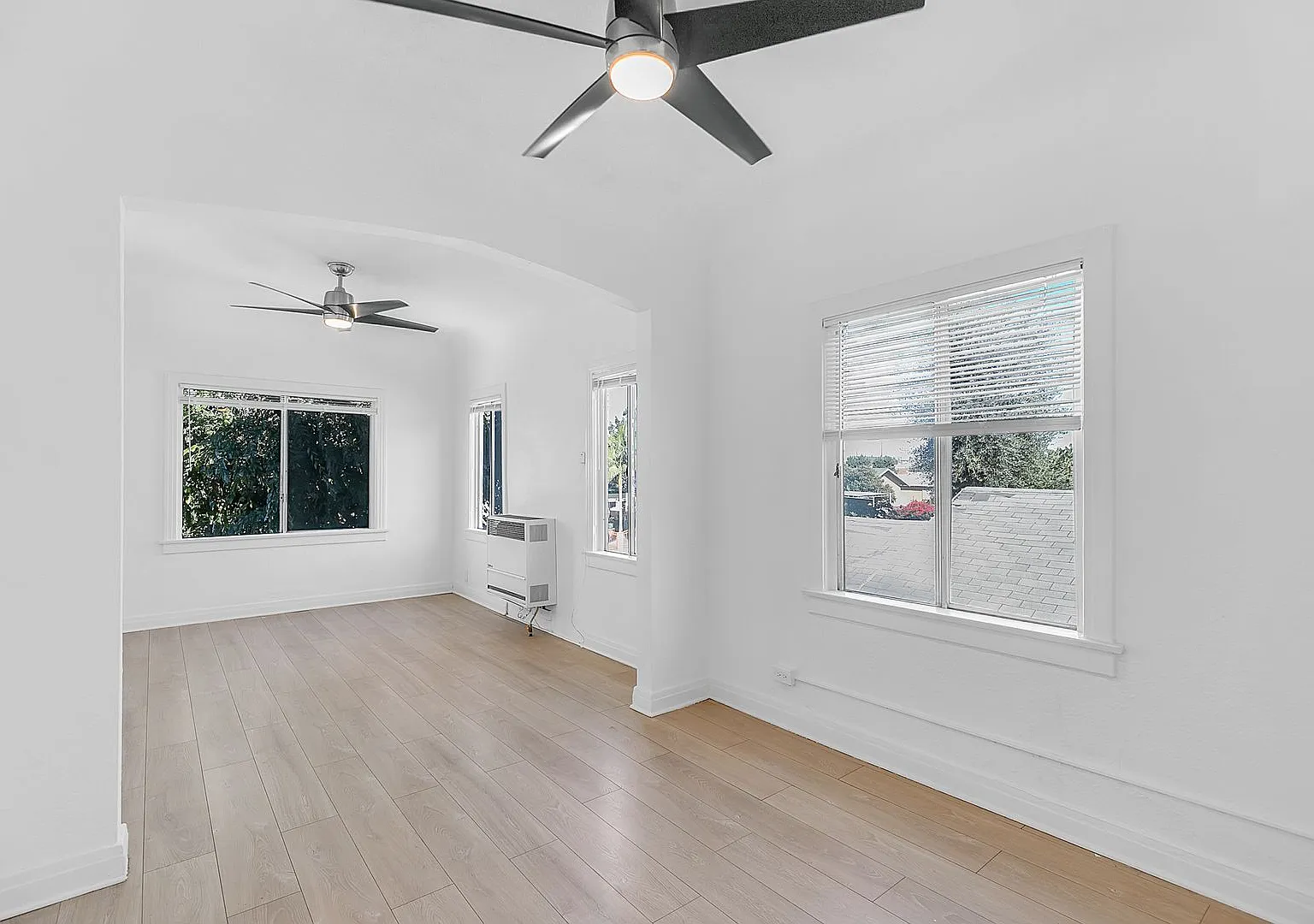 1524 E. 52nd Street — Photo 1
