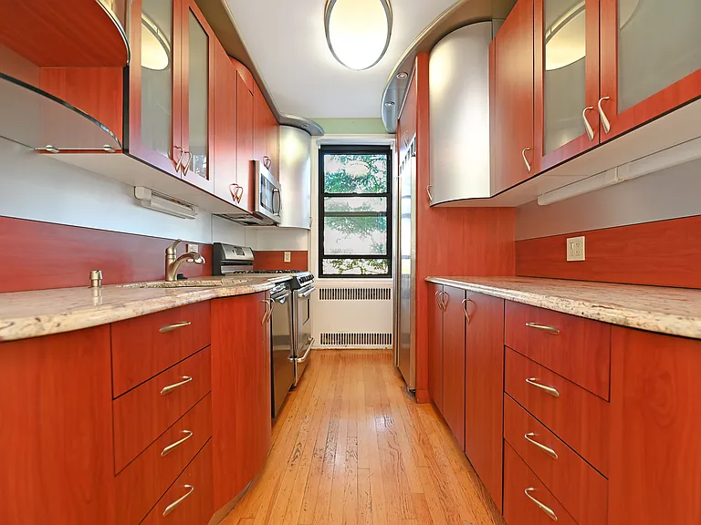100 Avenue P #315 — Photo 11