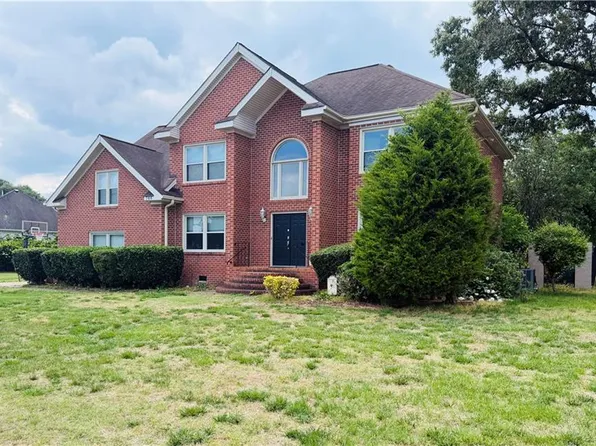 748 Greenwing Dr, Chesapeake, VA 23323