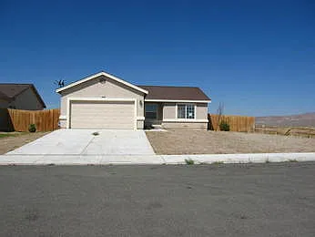 3075 Snowberry St photo 1