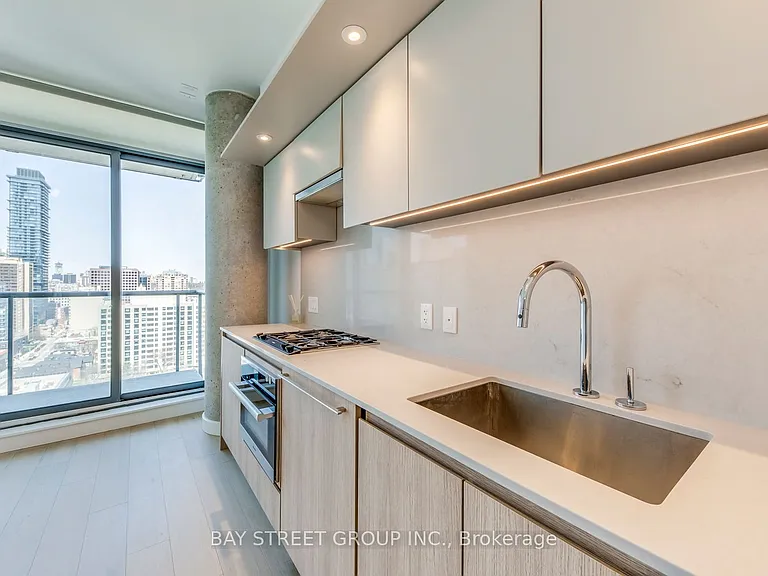 81 Wellesley St E #1907 — Photo 15