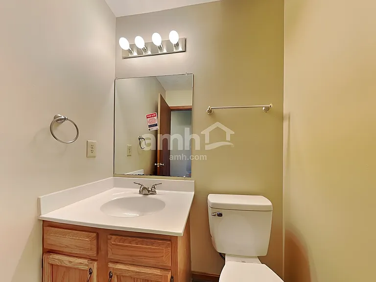 713 W Aberdeen Dr — Photo 10