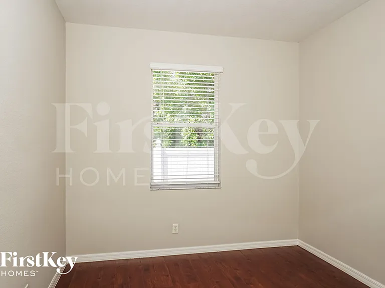 4013 Joann Ter — Photo 14