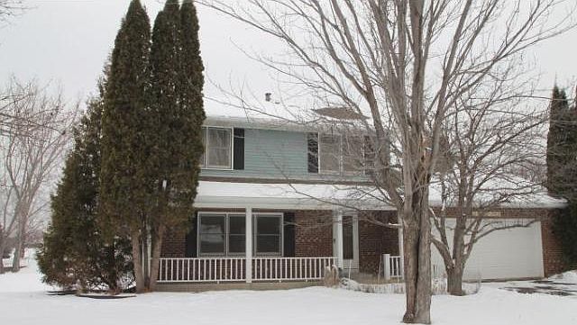1st image of 16710 33rd Ave N