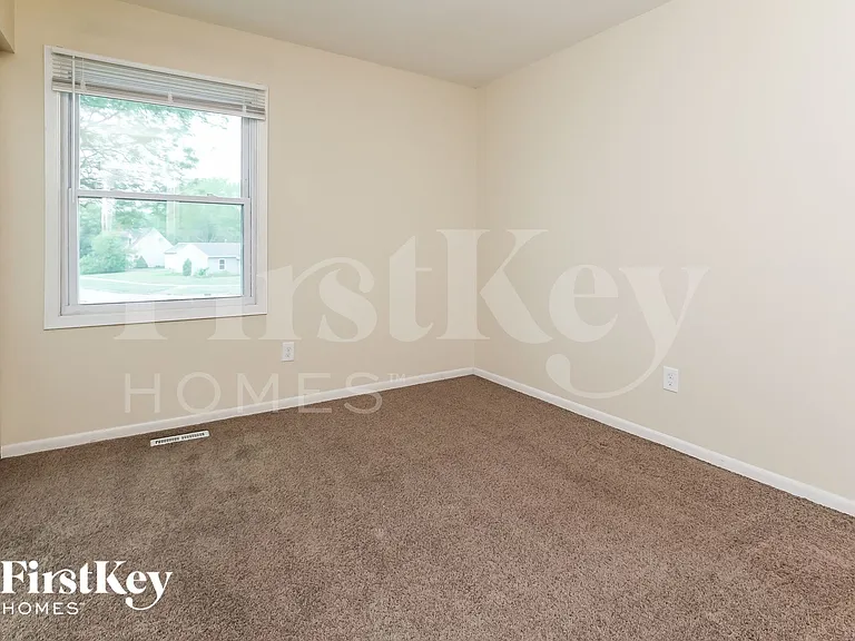 800 Shady Ln — Photo 13