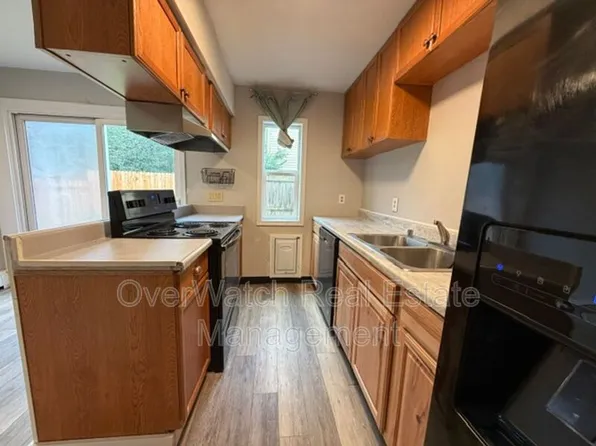 9130 Washburn St APT 1, Anchorage, AK 99502