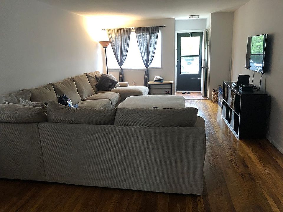 1st image of 632 Ramona Ave