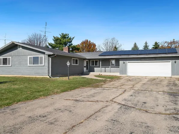 608 E Wayne St, Polo, IL 61064