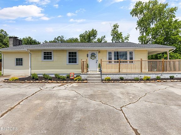 2nd image of 8519 Old Rutledge Pike