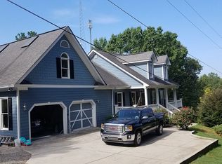 81 Lake Top Dr, Cartersville, GA 30121
