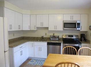 287 Ocean St UNIT B3, Hyannis, MA 02601