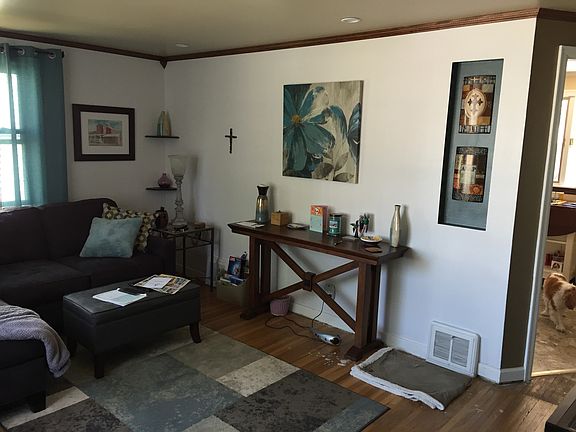 4th image of 35 Princeton Ct