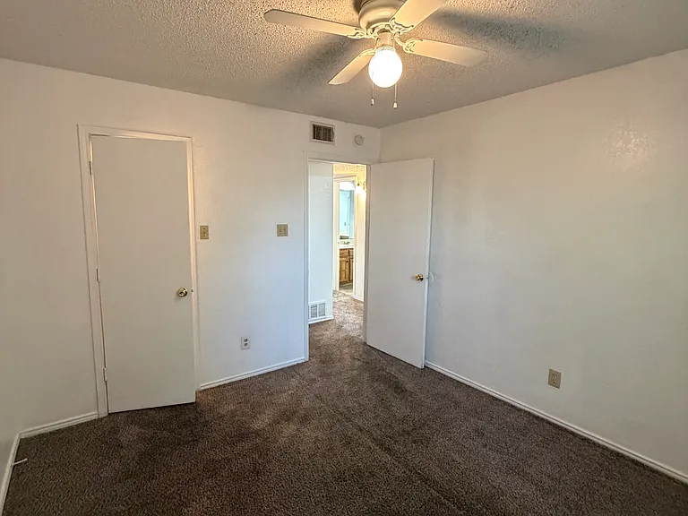 213 S Beverly St #1 — Photo 22
