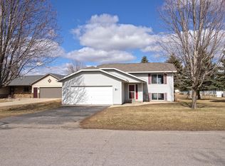 420 Spruce St, Paynesville, MN 56362