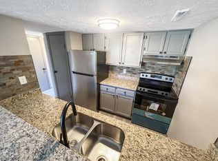 10920 Spaulding Plz, Omaha, NE 68164