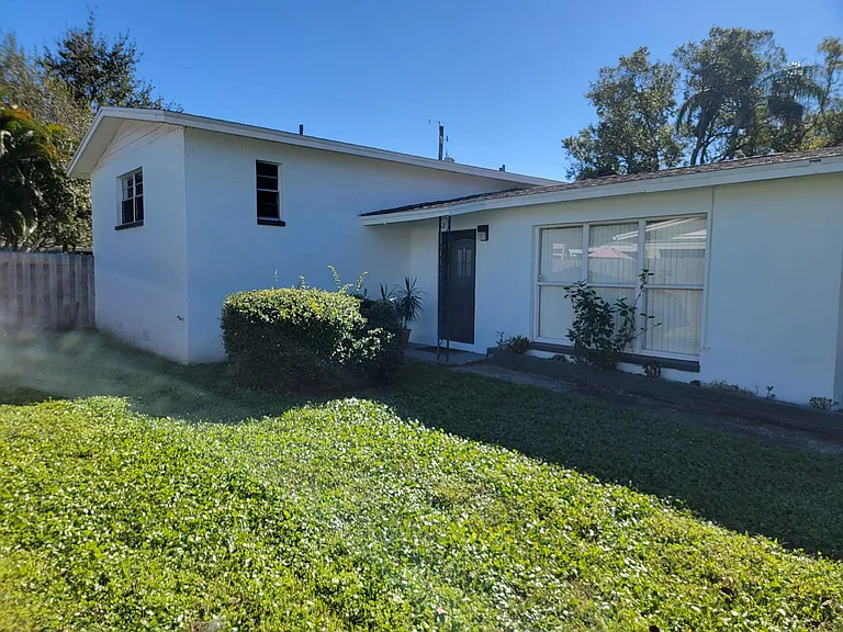 4514 S Gaines Rd — Photo 4