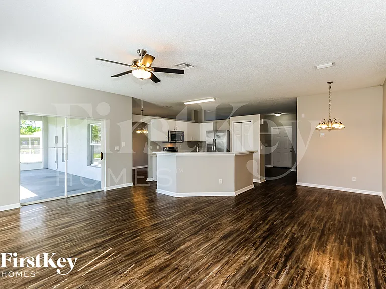 2242 Mantilla Ave SE — Photo 5