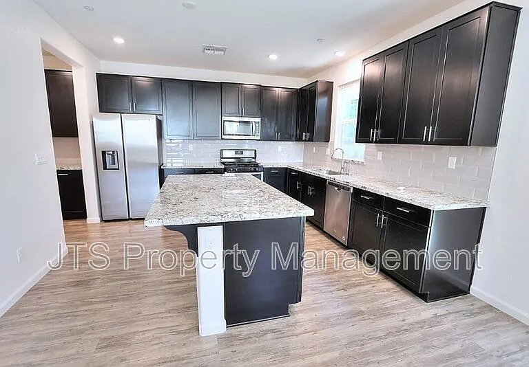 3217 Sunny Gate Ln — Photo 38