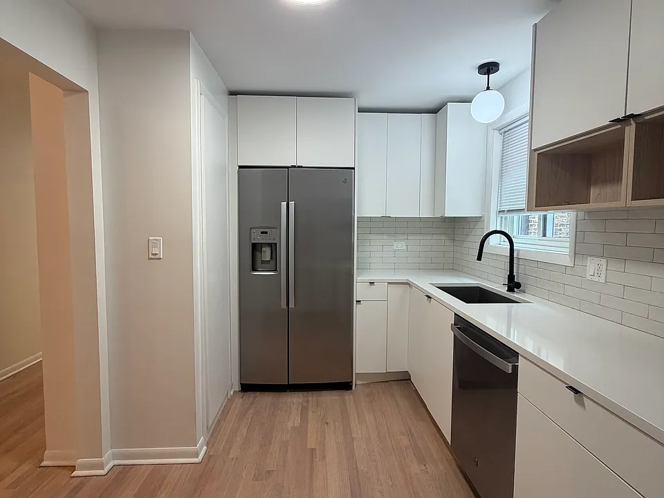 830 Judson Ave #3N