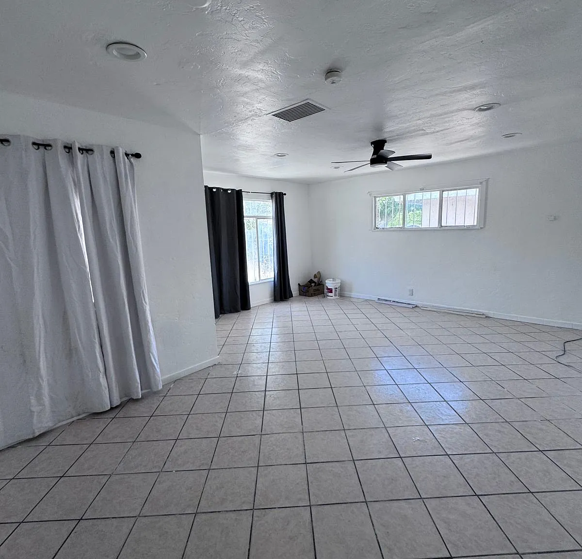 4 bed, 1600 sqft, $2,200 — Photo 3
